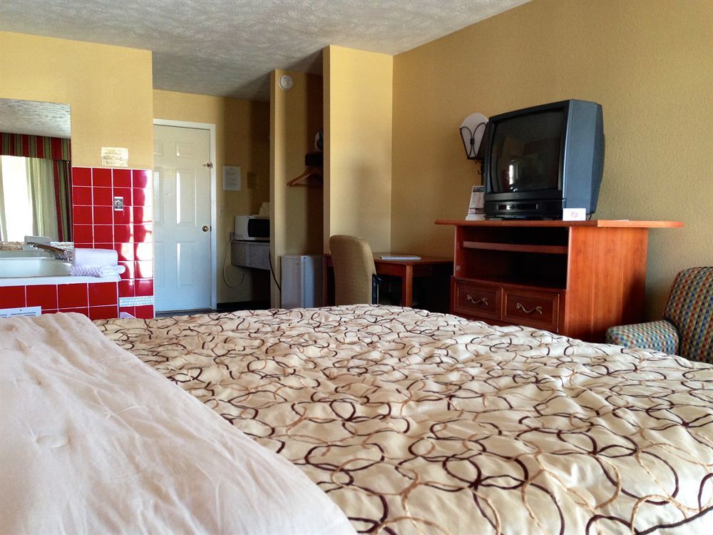 Econo Lodge Sevierville-Pigeon Forge On The River Exterior foto